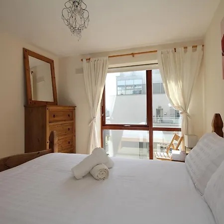 Apartment North Docklands Self Catering *